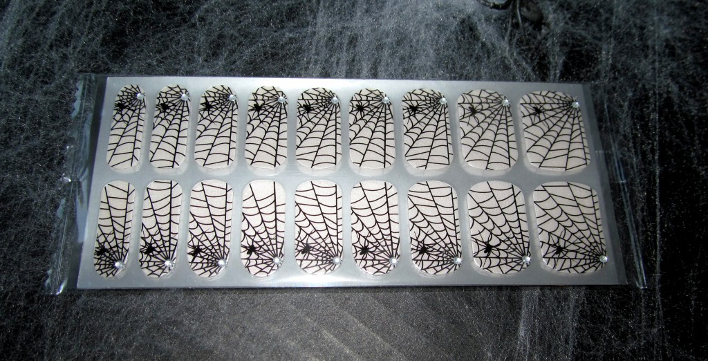 Avon Nail Art Design Strips in All Webbed Out