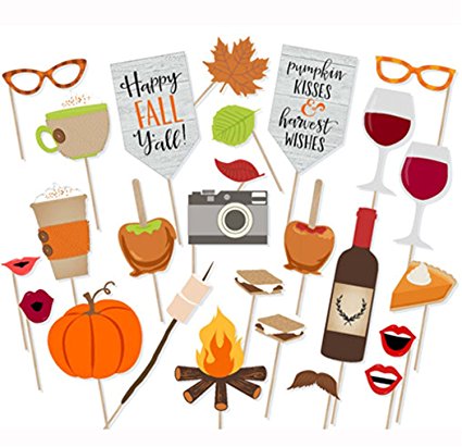 thanksgiving decor, thanksgiving entertaining & fall decor essentials, how to decorate for fall, cute fall decorations, thanksgiving decorations, pumpkin spice pillow, pumpkin spice decor, fall leaf lights, turkey platter, cute turker platter, thanksgiving photo booth