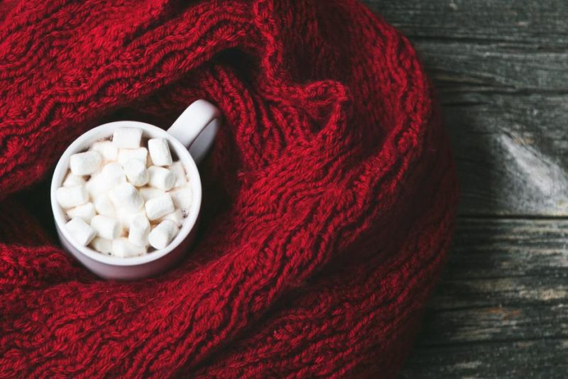 amazon basics, amazon warm cozy, amazon, cozy winter must-haves, how to stay warm in winter, girly winter ideas, kindle paperwhite, memory foam slippers, women memory foam slippers, warm cozy slippers for women, gourmet village hot chocolate, s'mores hot chocolate