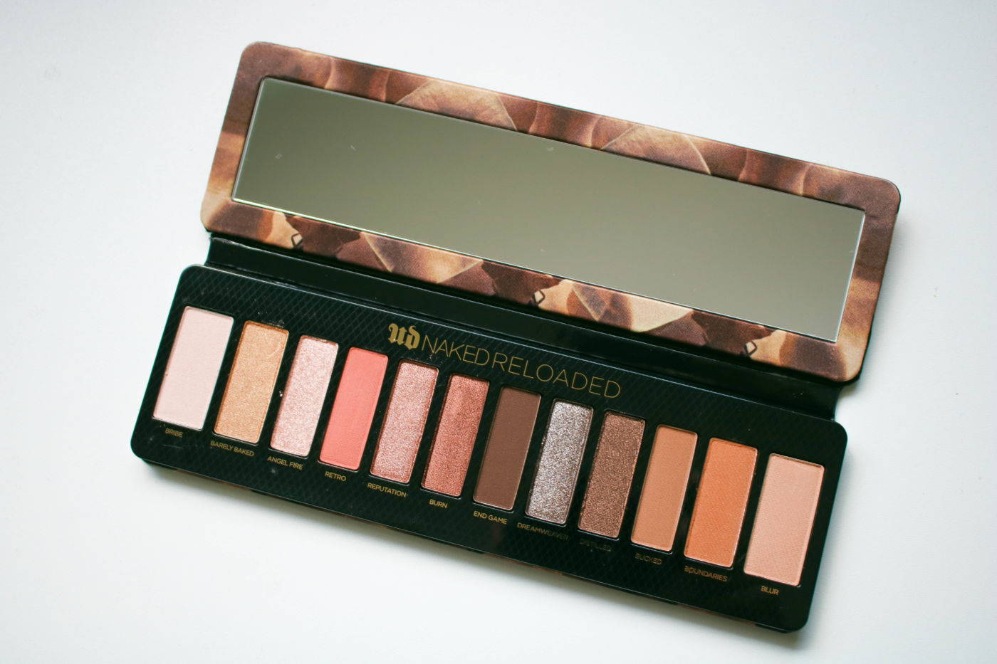 urban decay naked reloaded, urban decay naked reloaded swatches, new naked palette, naked dupe, new eyeshadow palette 2019, urban decay eyeshadow, new naked palette, neutral eyeshadow palette, new beauty launches 2019
