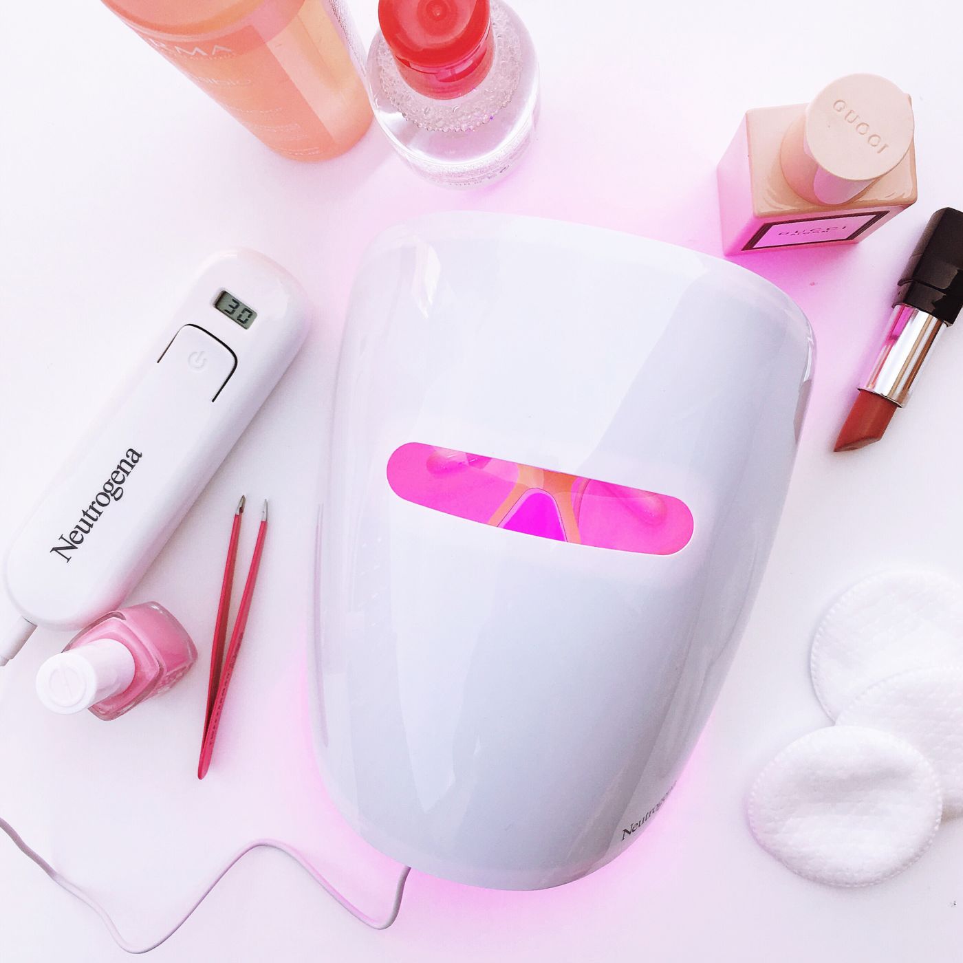 Neutrogena Light Therapy Acne Mask - Beauty Tech